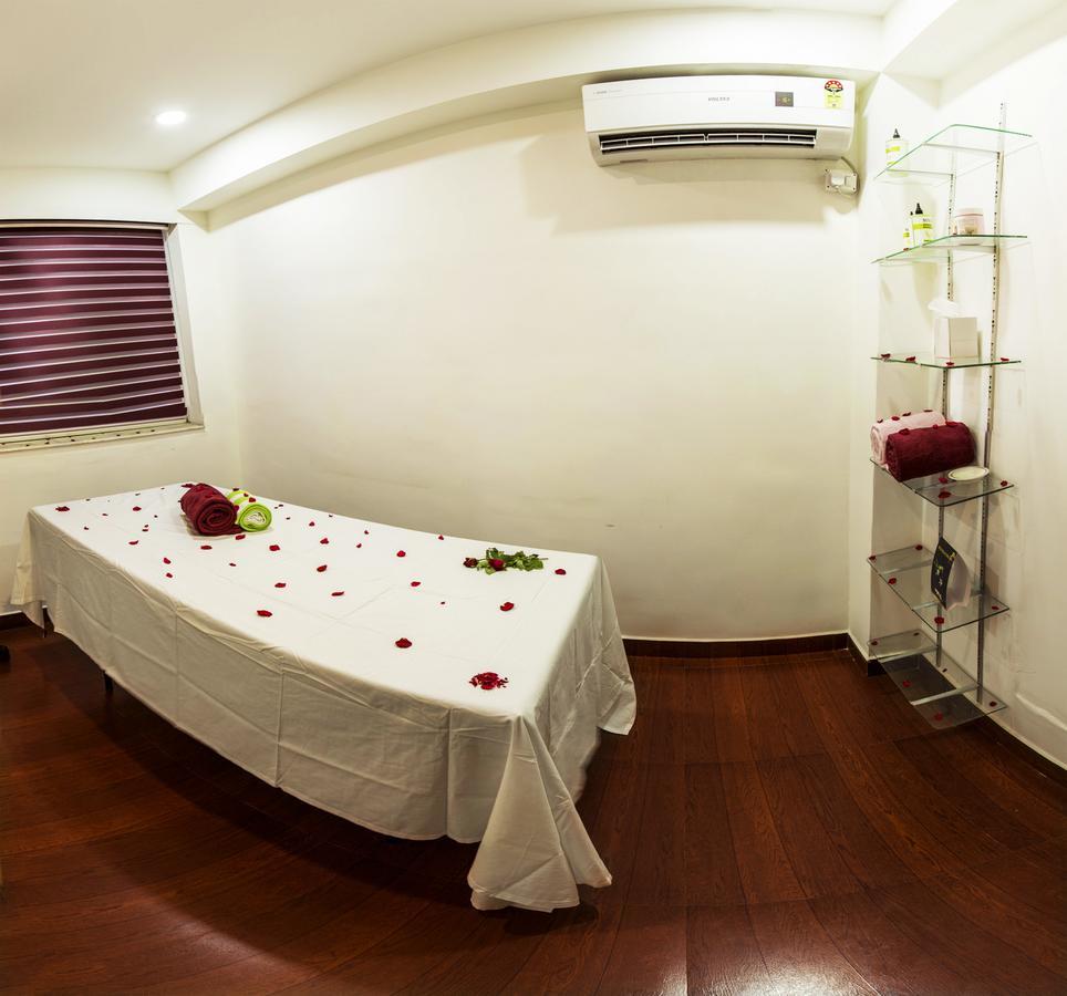 Hill Palace Hotel & Spa Kochi Exterior foto